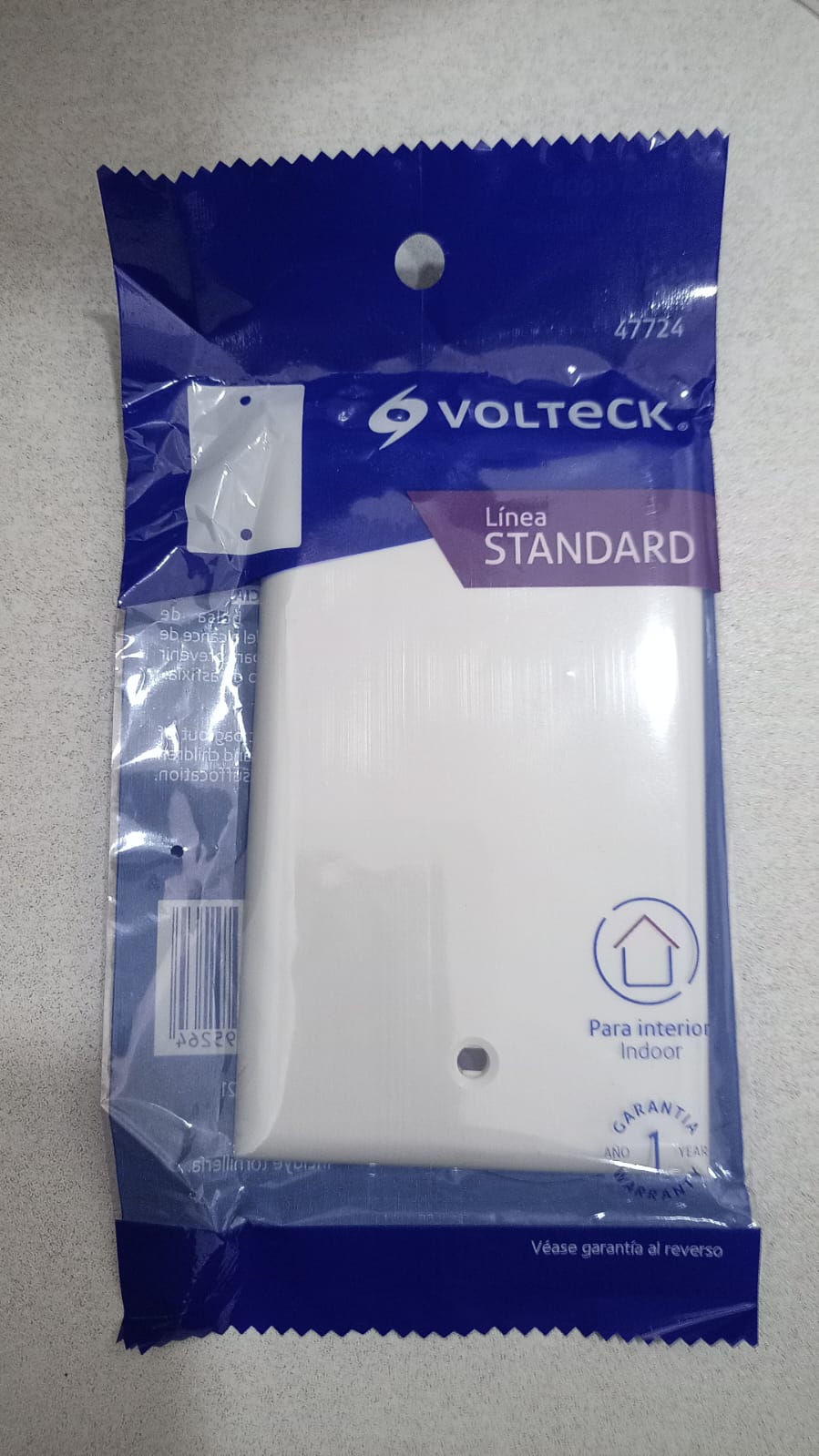 Placa ciega estándar de ABS Volteck por pieza
