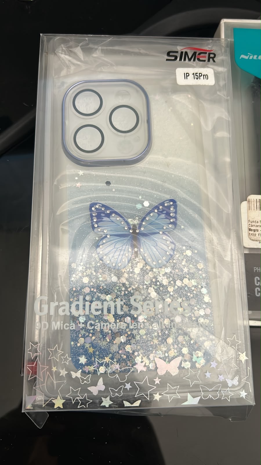 funda de plástico flexible iPhone 15 pro color azul