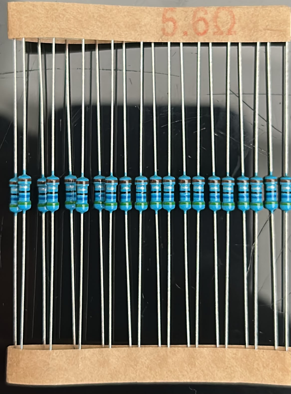 resistencia de 5.6 ohm