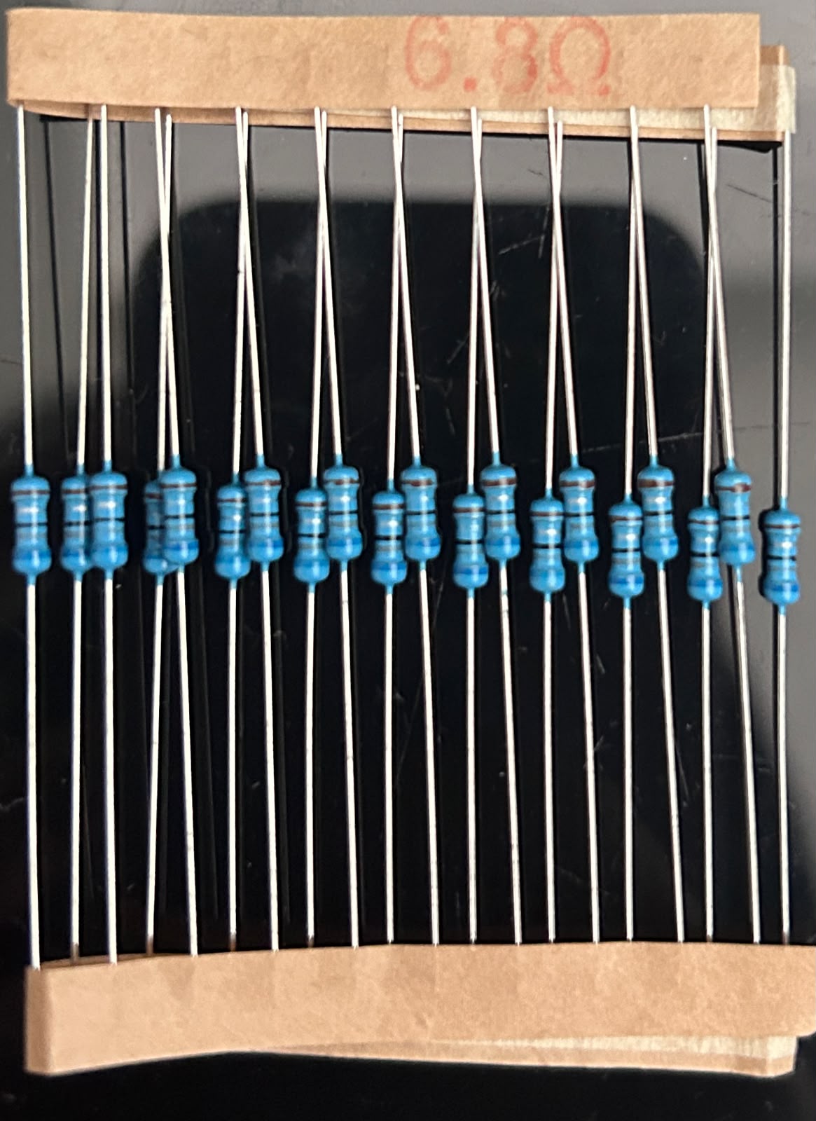 resistencia de 6.8 ohm