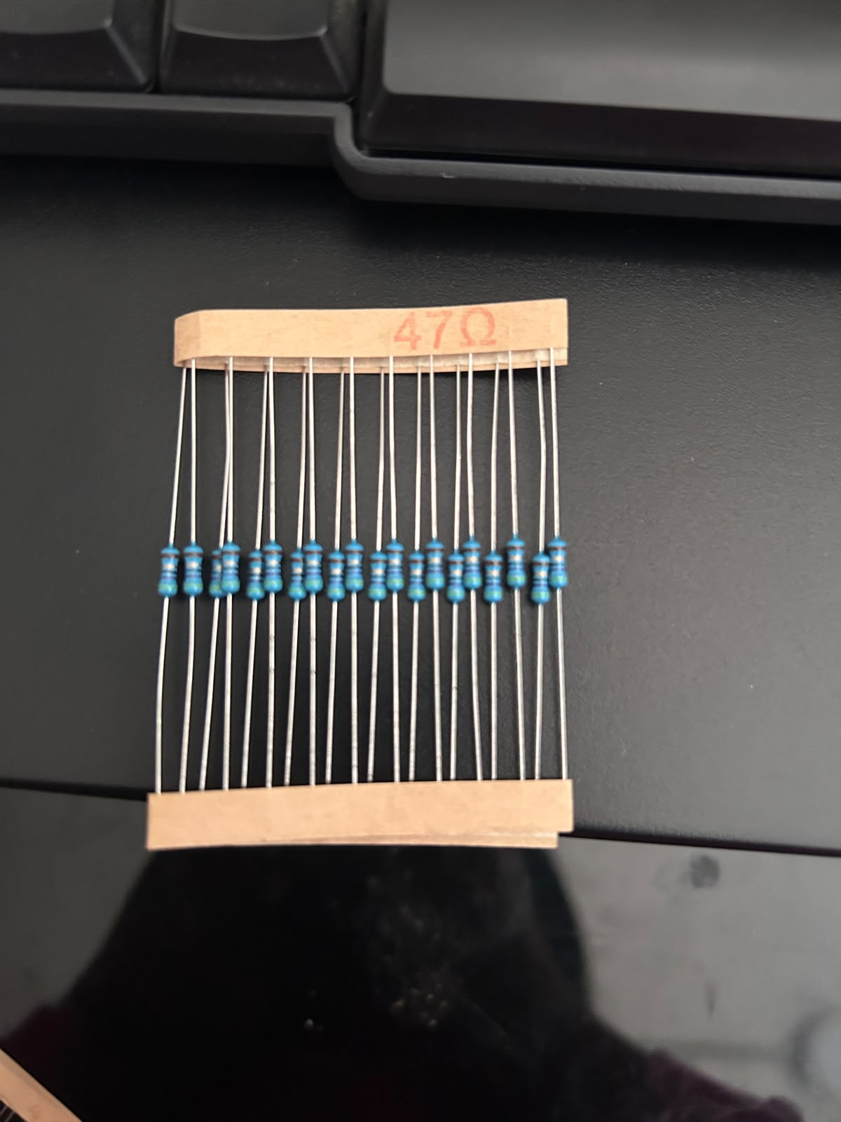 resistencia de 47 ohm