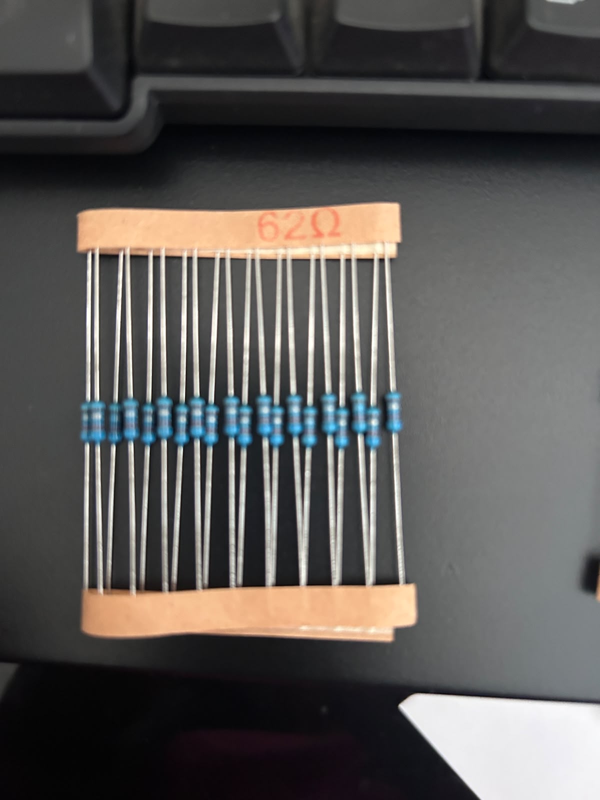 resistencia de 62 ohm