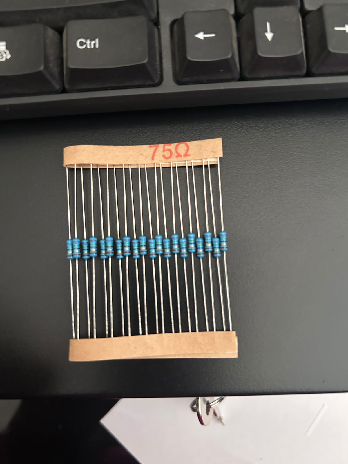 resistencia de 75 ohm