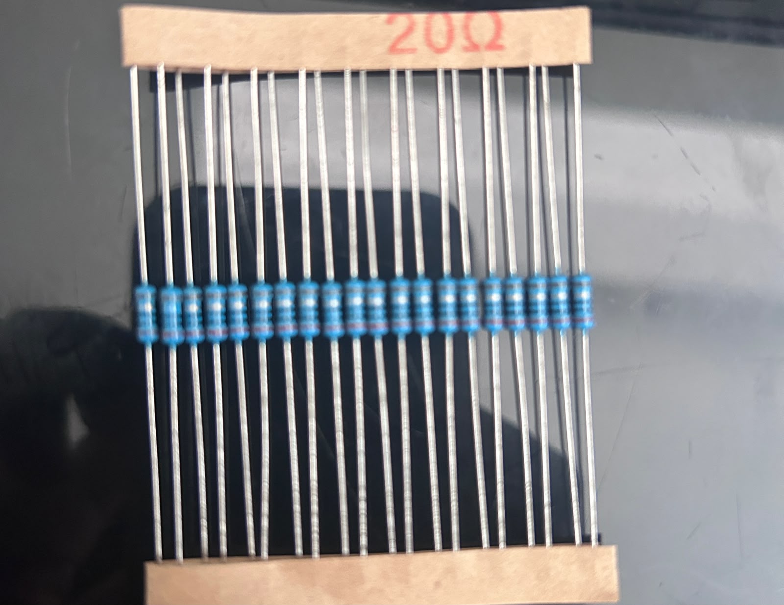 resistencia de 20 ohm