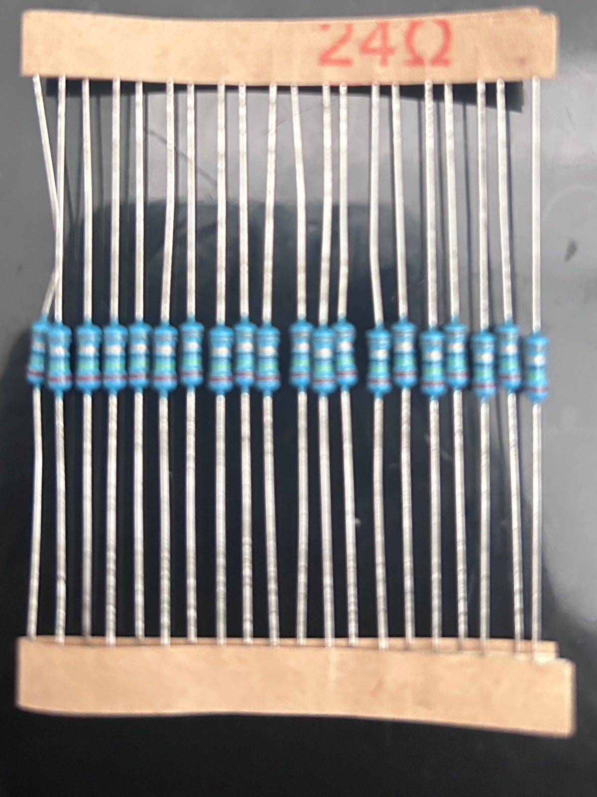 resistencia de 24 ohm