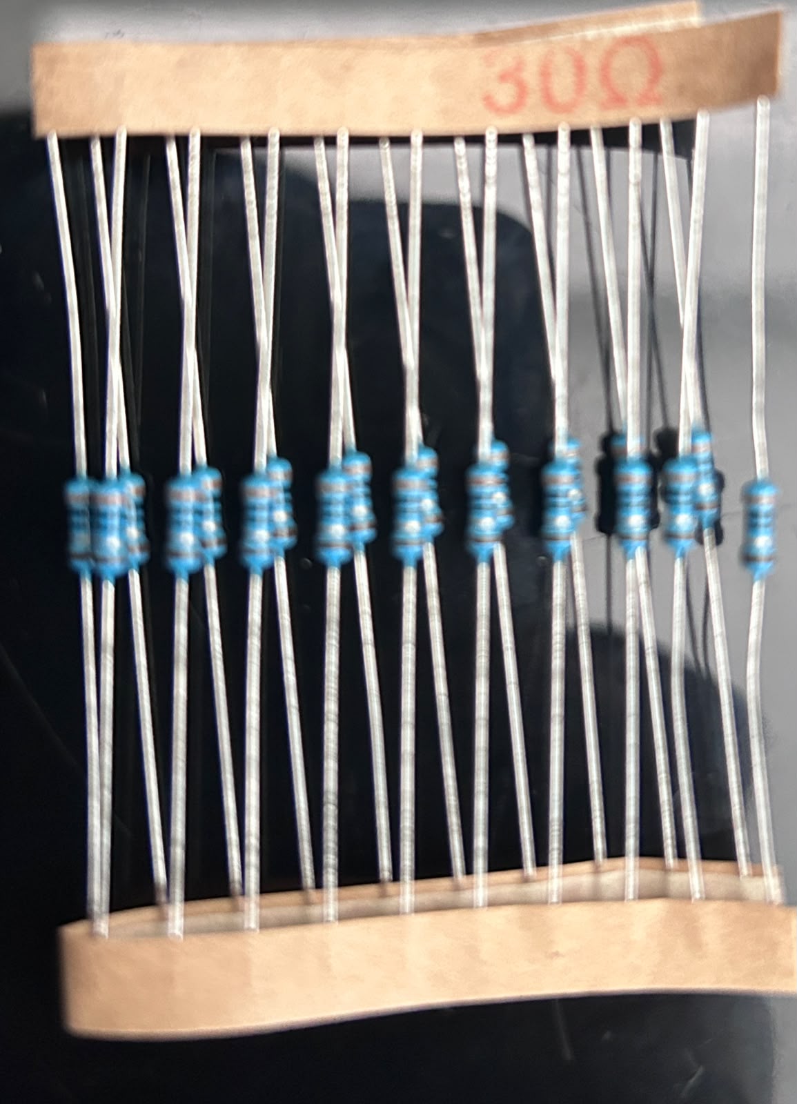 resistencia de 30 ohm
