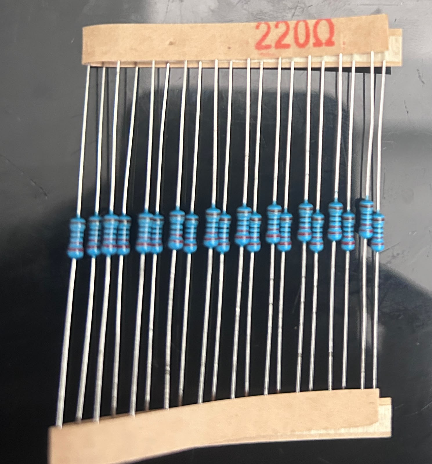 resistencia de 220 ohm