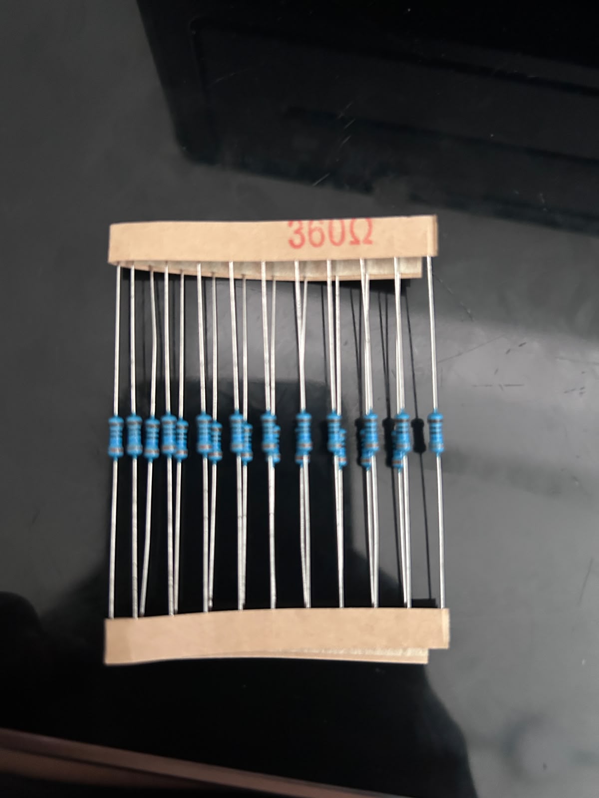resistencia de 3600 ohm
